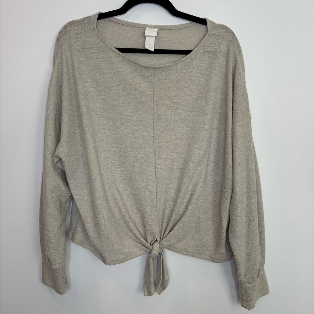 H&M light beige dolmen sleeve tie front top size medium